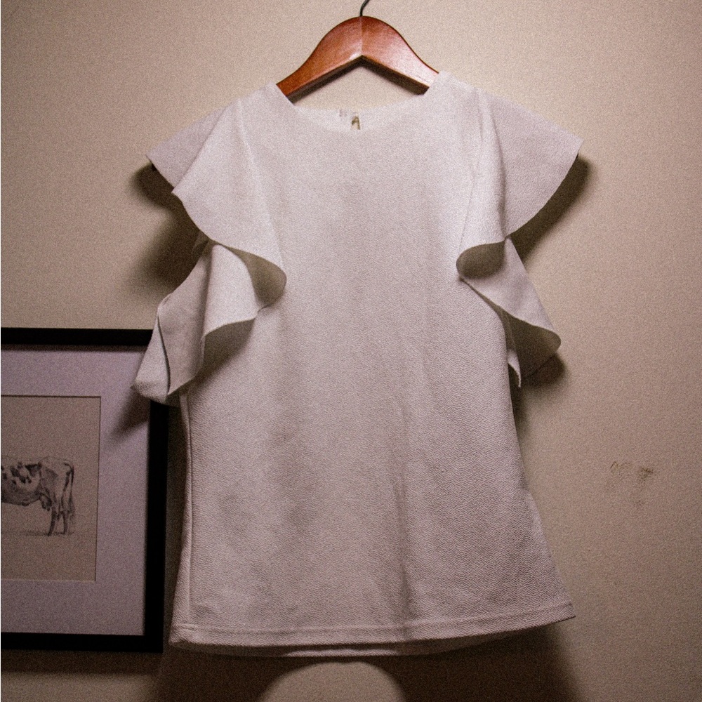 white ruffle sleeve tank